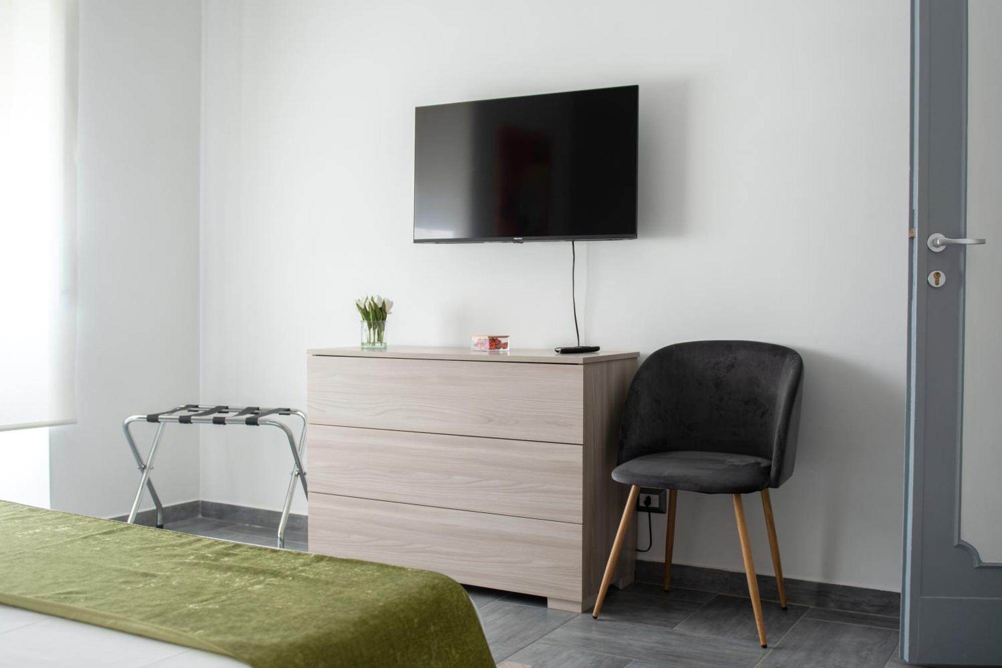 Casa Vacanze Family House Posizione Centralissima Civitavecchia Eksteriør billede